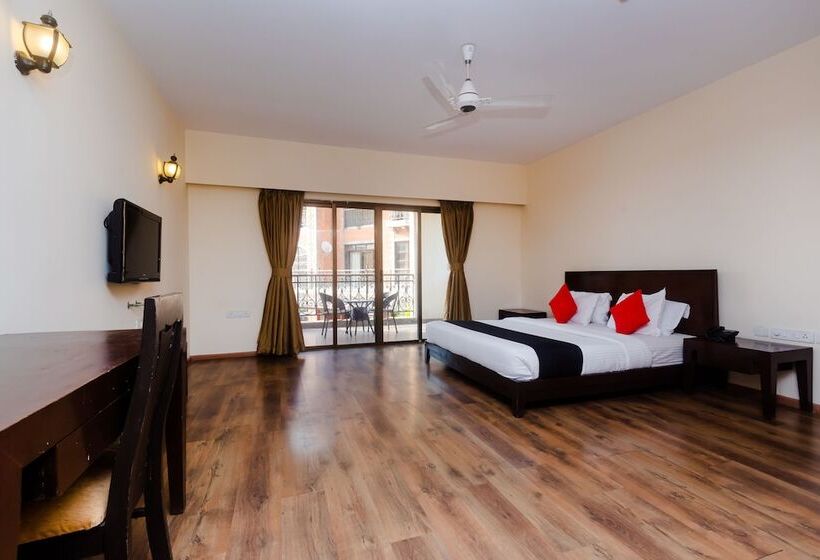 Отель Capital O 35403 Discover Resorts