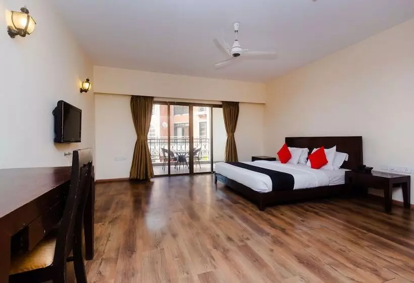 ホテル Capital O 35403 Discover Resorts