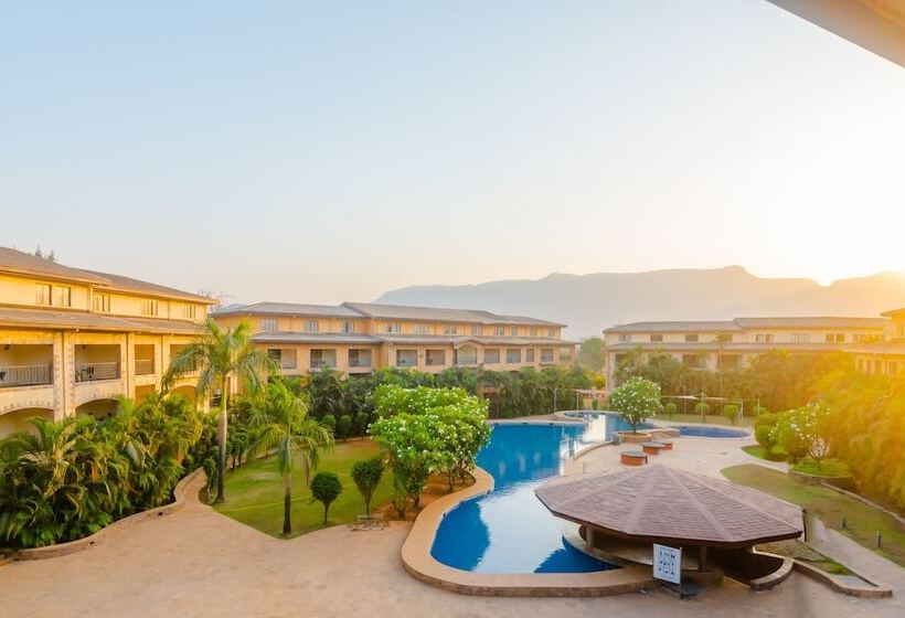 Отель Capital O 35403 Discover Resorts