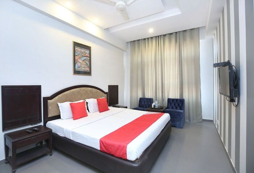 ホテル Jane Royale By Oyo Rooms