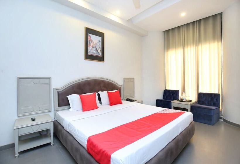 ホテル Jane Royale By Oyo Rooms