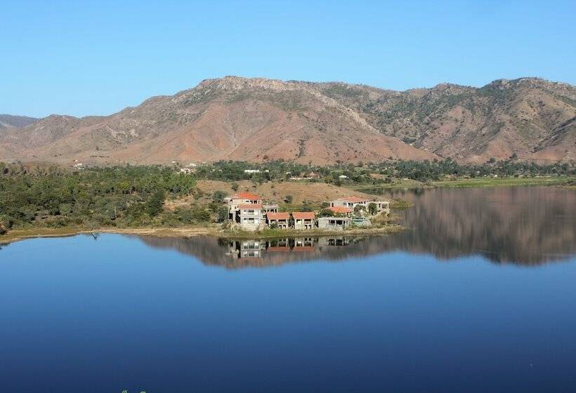 酒店 Jhadol Safari Resort