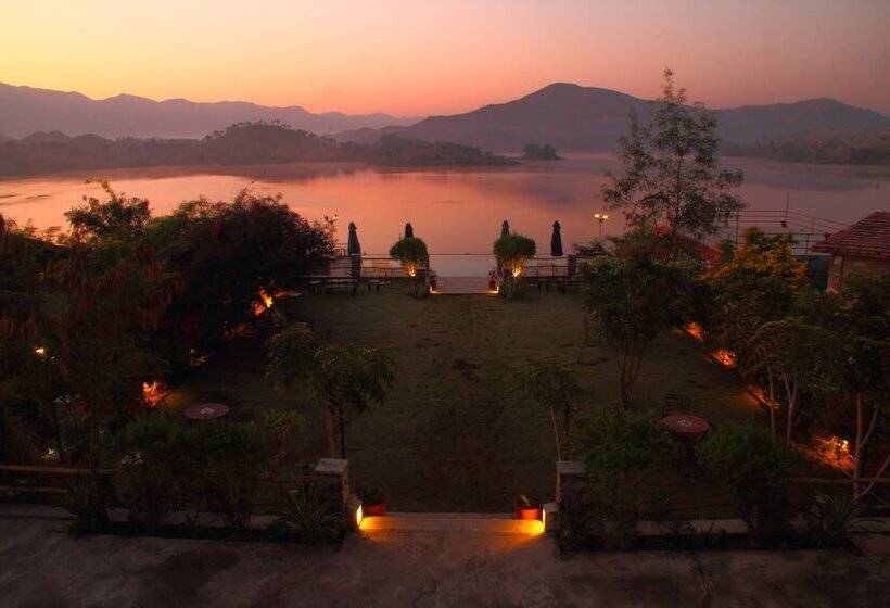 酒店 Jhadol Safari Resort