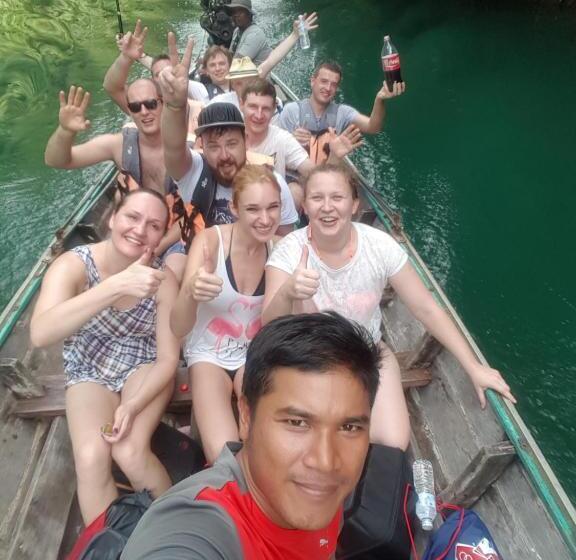 Отель Khao Sok Bed And Breakfast