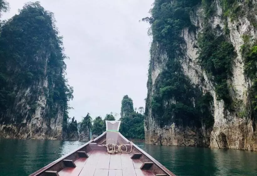 Hotelli Khao Sok Bed And Breakfast