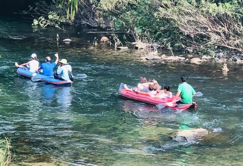 Hotelli Khao Sok Bed And Breakfast