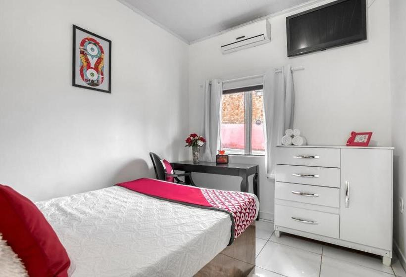 ホテル Royal By Oyo Rooms