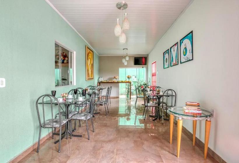 ホテル Royal By Oyo Rooms