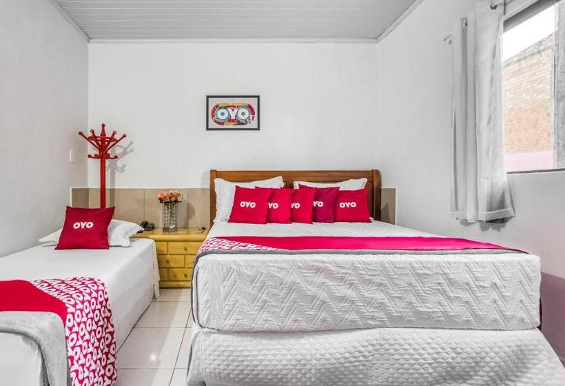 ホテル Royal By Oyo Rooms