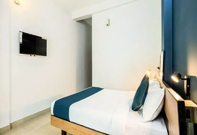 Hotelli Silverkey Executive Stays 45762 Accadia Residency