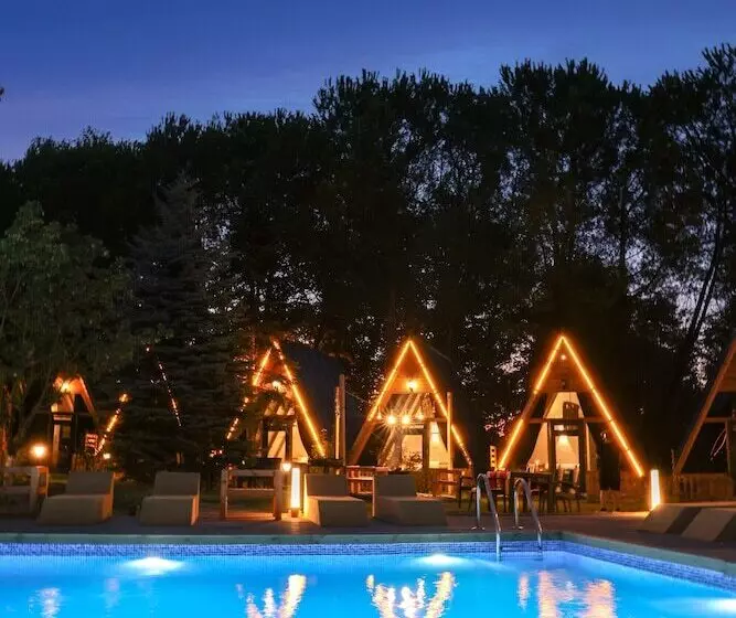 Hotelli Sapanca Taş Ev & Bungalow