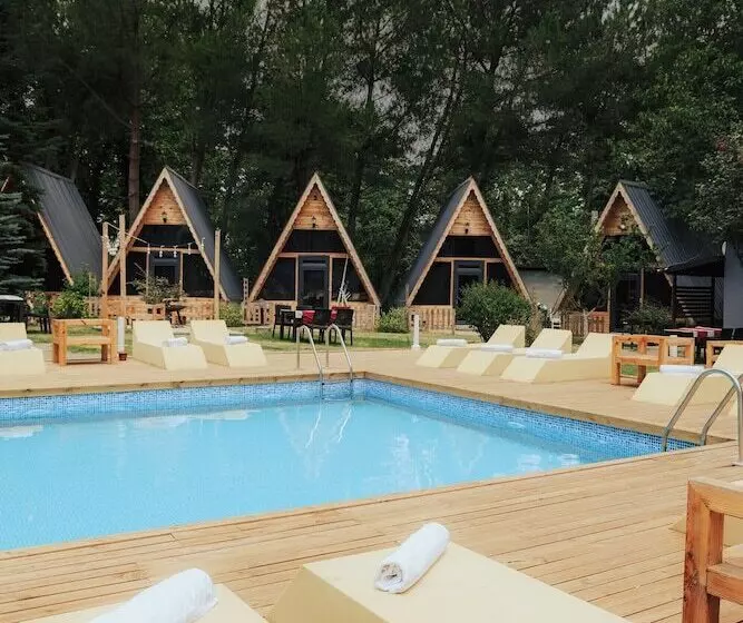 Hotelli Sapanca Taş Ev & Bungalow