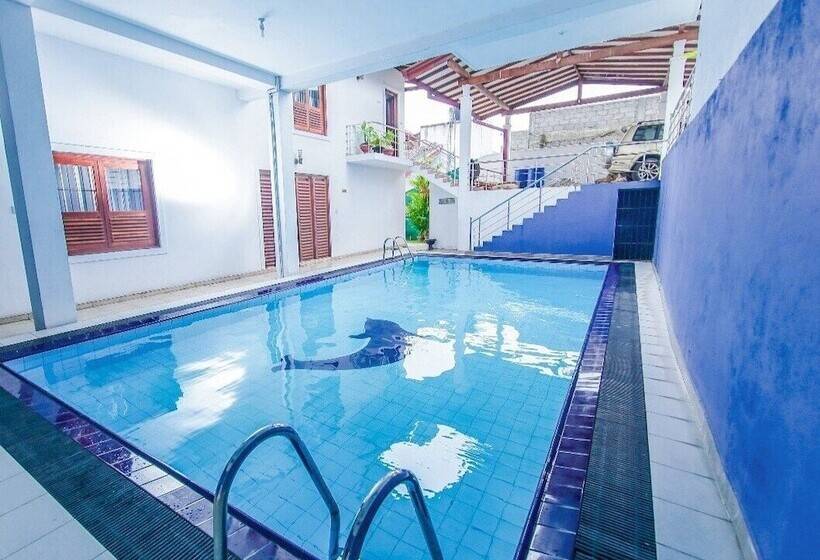 بنسيون Ayansa Villa