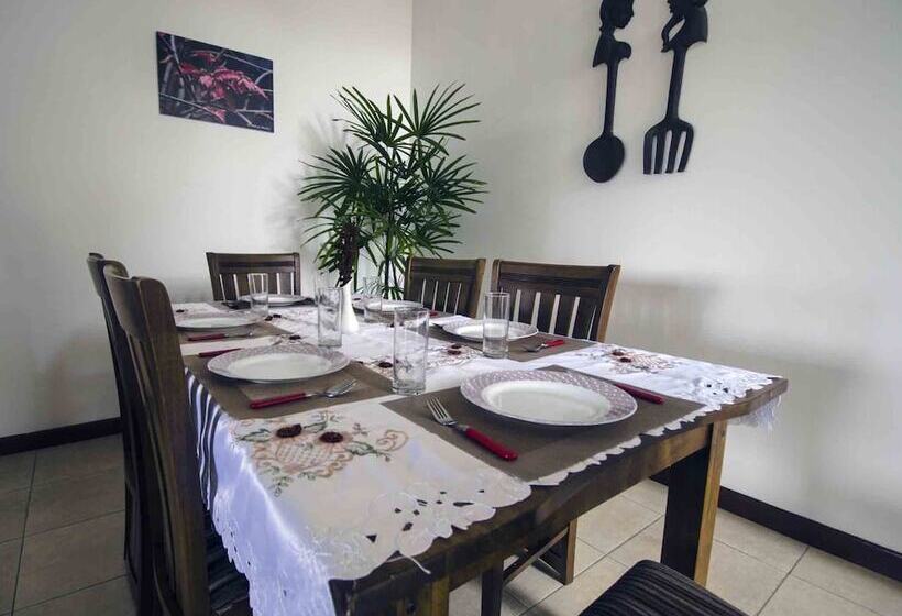 بنسيون Ayansa Villa