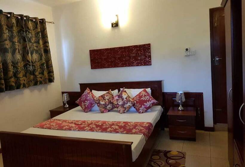 بنسيون Ayansa Villa