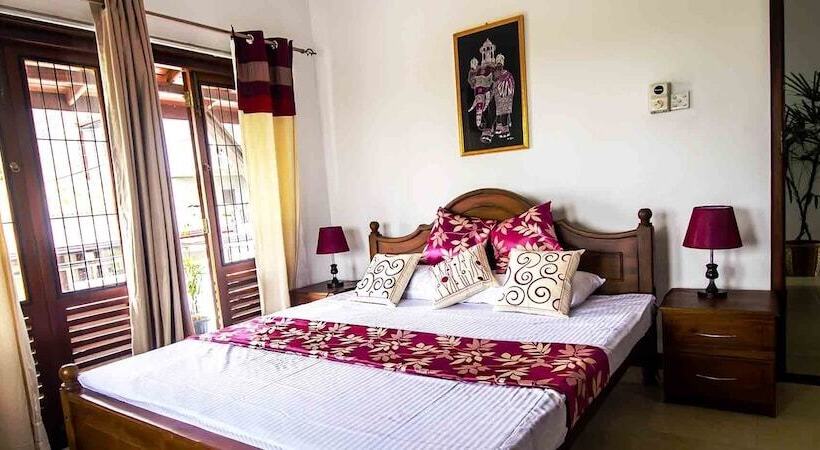 بنسيون Ayansa Villa