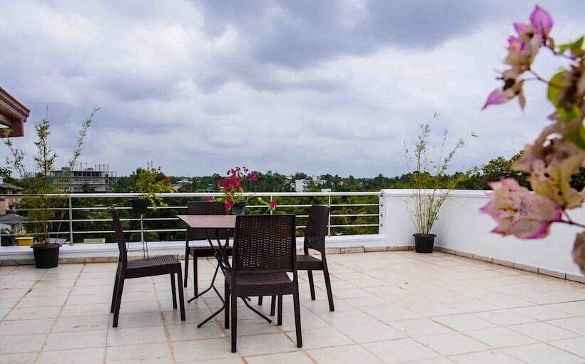 بنسيون Ayansa Villa