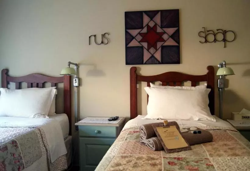 ペンション Homestead Guesthouse And Coffee Shoppe