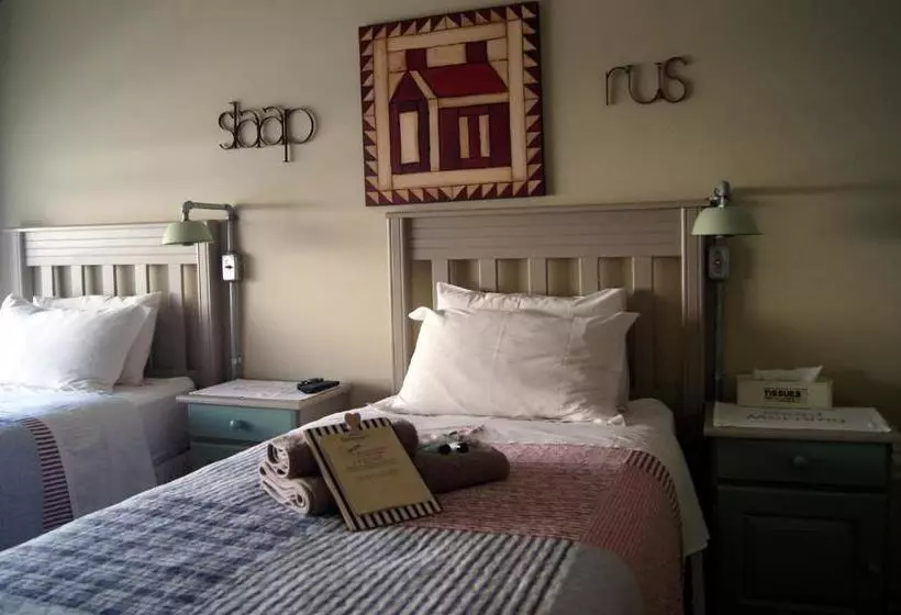 ペンション Homestead Guesthouse And Coffee Shoppe