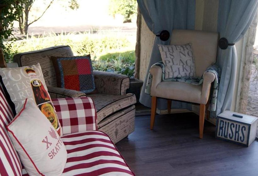 پانسیون Homestead Guesthouse And Coffee Shoppe