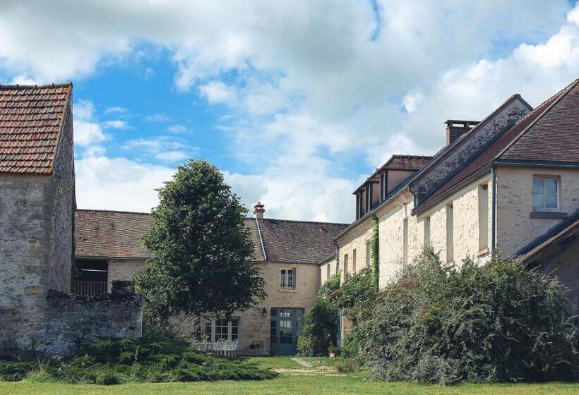 بنسيون La Petite Ferme