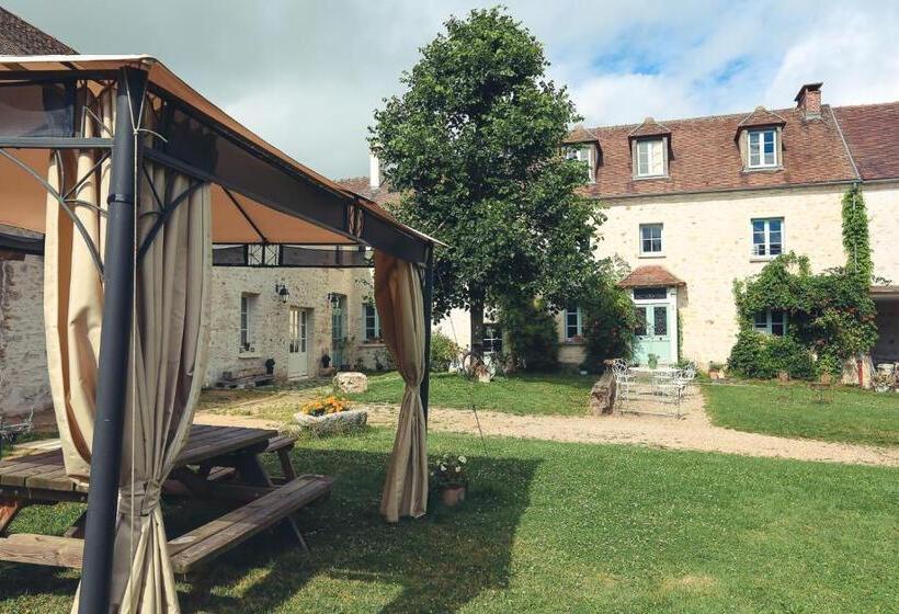 بنسيون La Petite Ferme