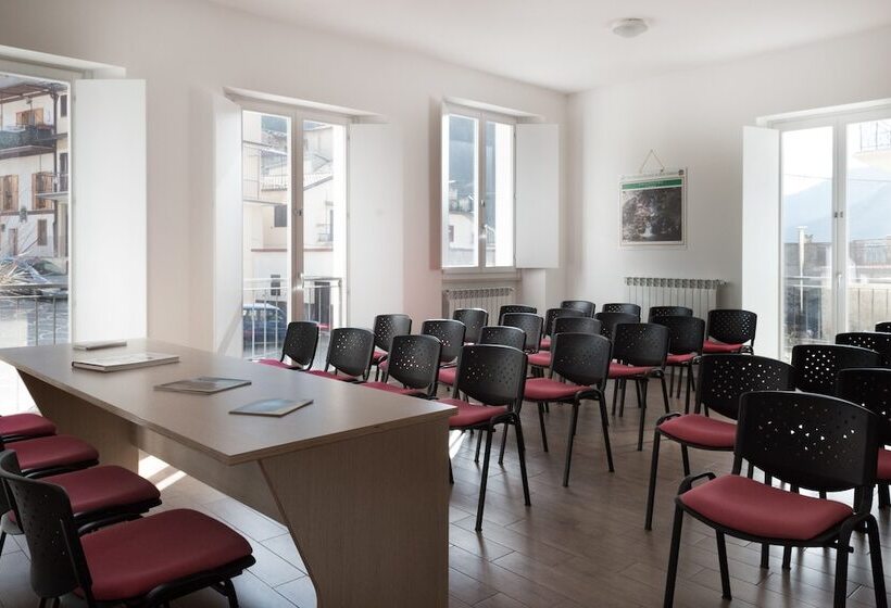 بنسيون Ostello Vallepietra