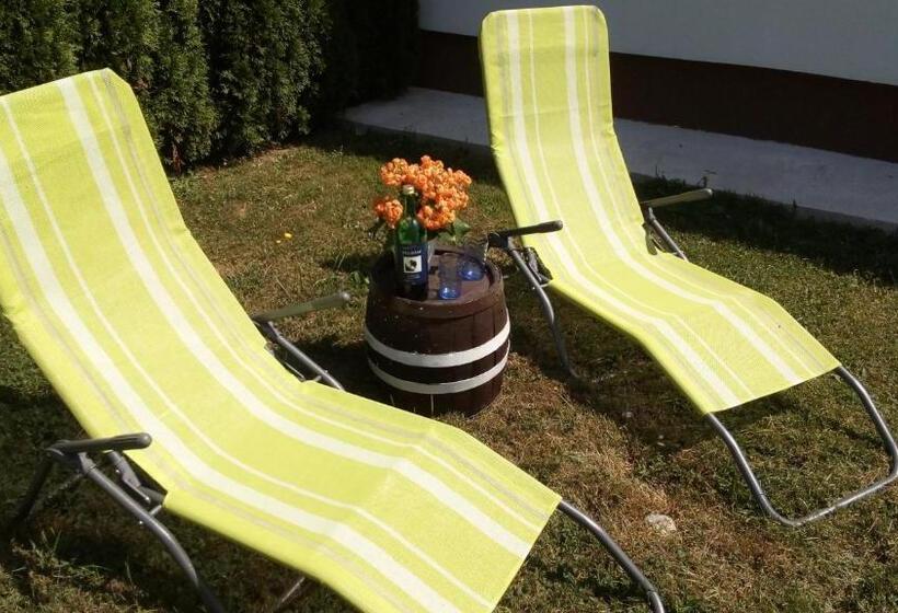 פנסיון Plitvice Mountain Spring