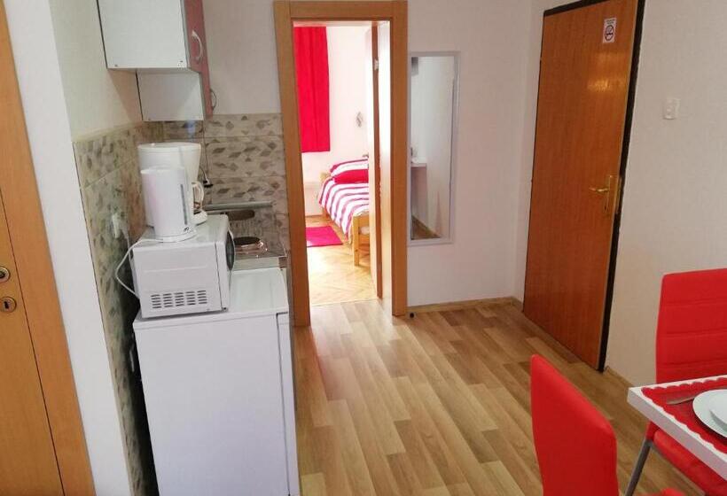 פנסיון Plitvice Mountain Spring