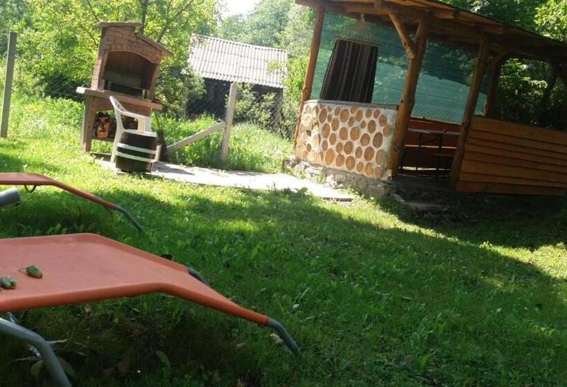 פנסיון Plitvice Mountain Spring