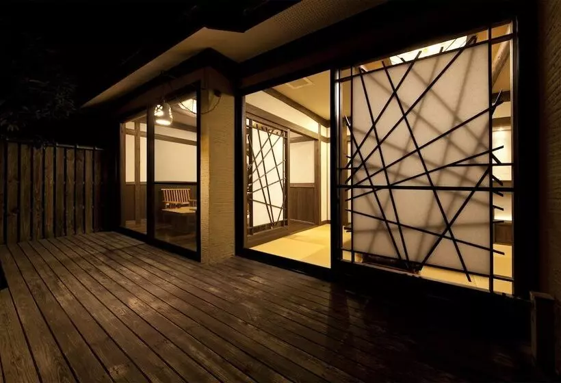 旅館 Gokuraku Onsen Takumi No Yado