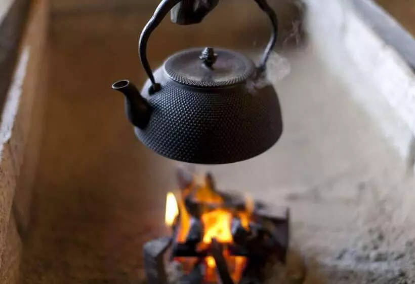 旅館 Gokuraku Onsen Takumi No Yado