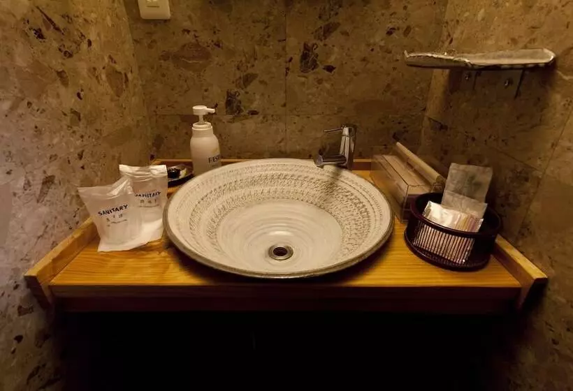 旅館 Gokuraku Onsen Takumi No Yado