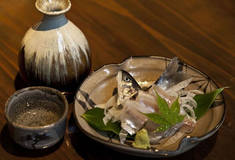 Ryokan Gokuraku Onsen Takumi No Yado