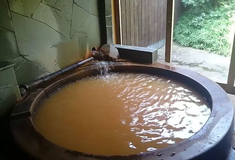 旅館 Gokuraku Onsen Takumi No Yado