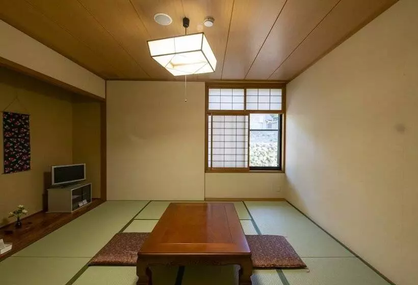 旅館 Hanahasuonnsenn Somayama