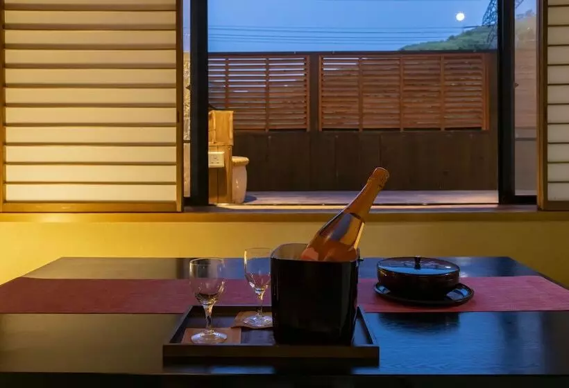 旅館 Hanahasuonnsenn Somayama