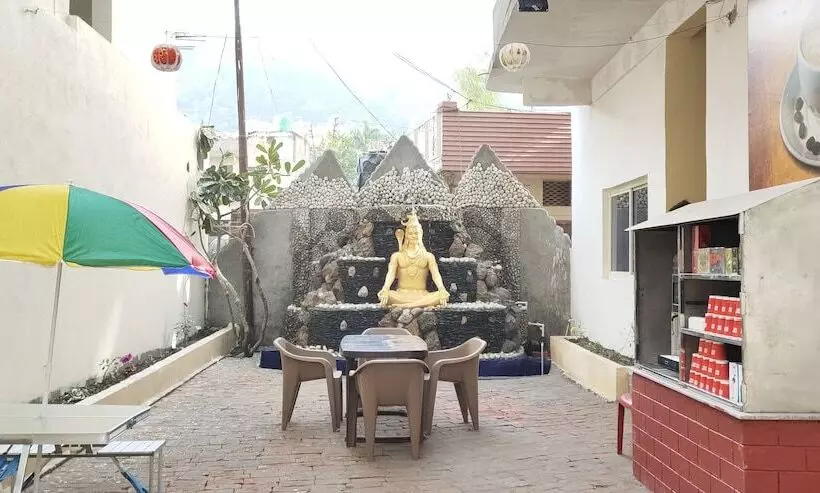 Se Hotel Grand Aryavart