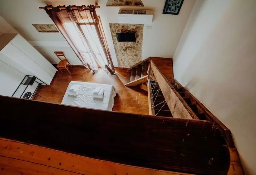 Aamiaismajoitus (B&B) Stone House