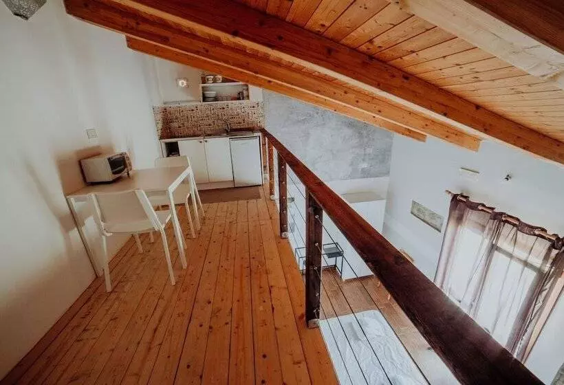 Aamiaismajoitus (B&B) Stone House