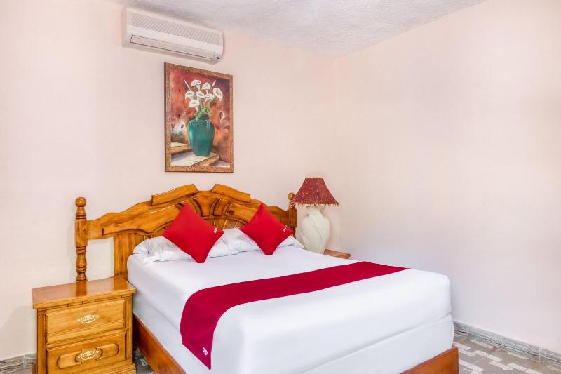 Отель Restaurante Y  Ancira