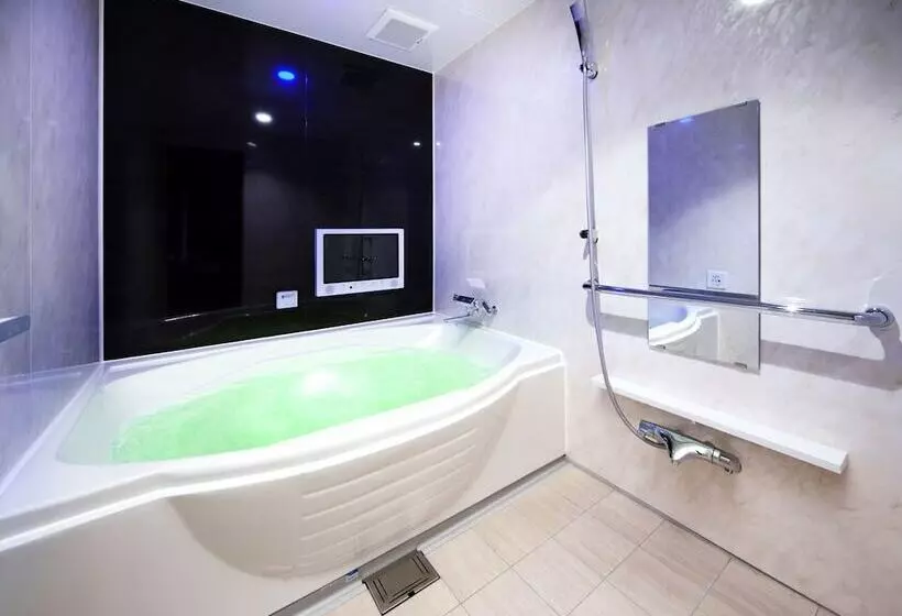 ホテル Baron  The Sweet Modern   Adults Only