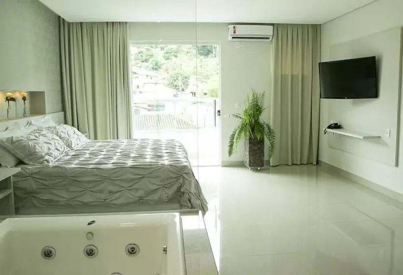 Hotelli Peçanha Grande