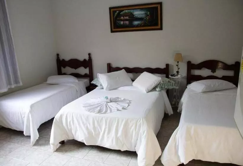 ホテル Pousada E Chalés Arco íris