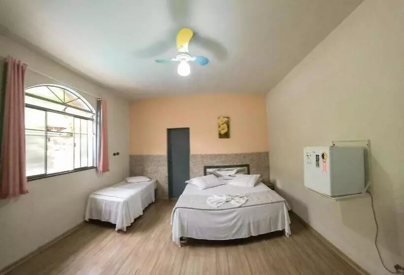 ホテル Pousada E Chalés Arco íris