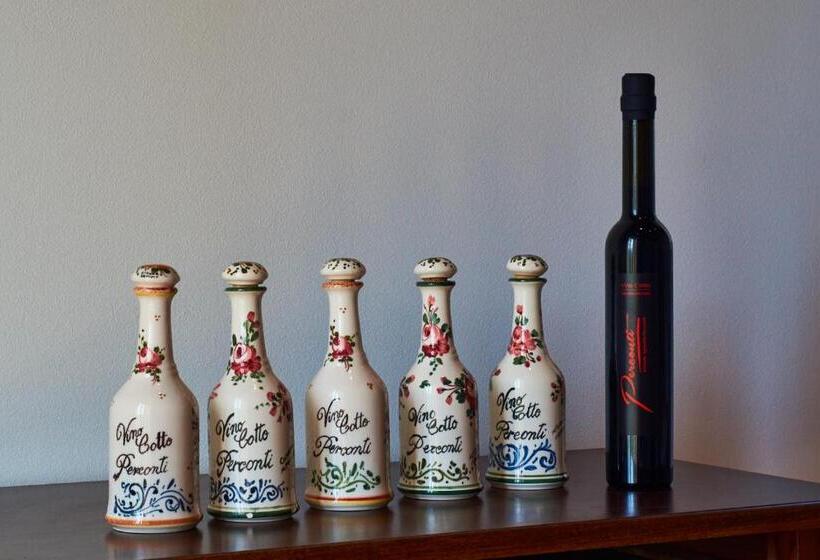 田舎風ホテル Azienda Agricola Perconti