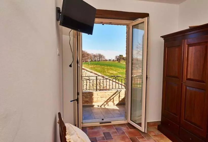 田舎風ホテル Azienda Agricola Perconti