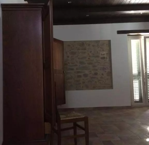 田舎風ホテル Azienda Agricola Perconti