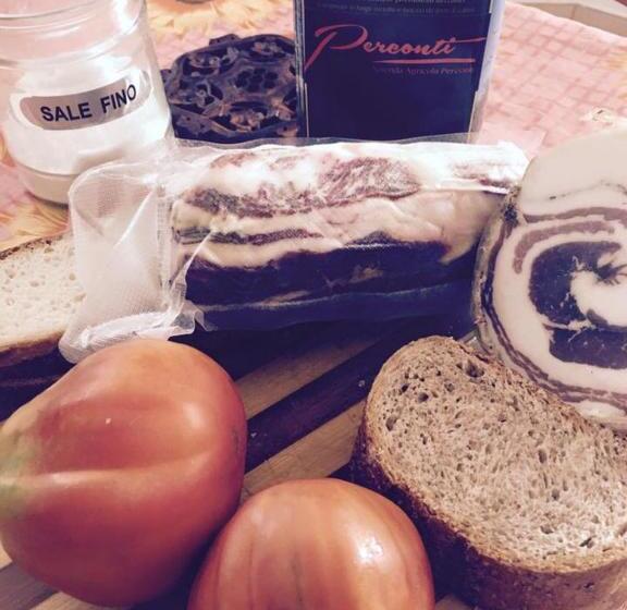 田舎風ホテル Azienda Agricola Perconti