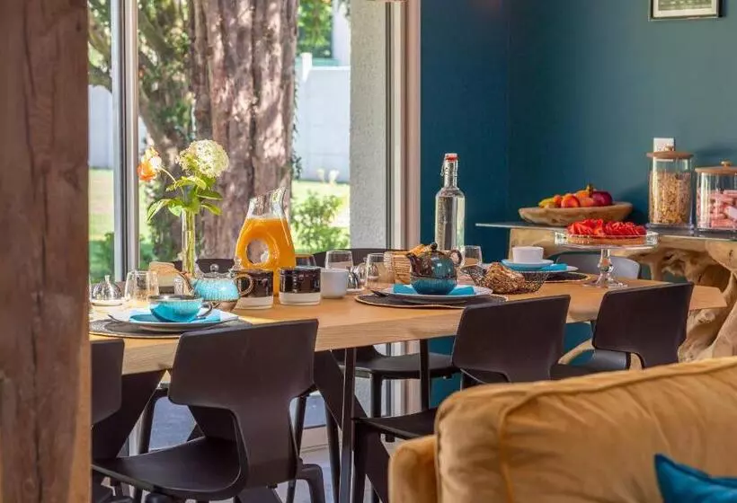 ペンション La Ressourçante